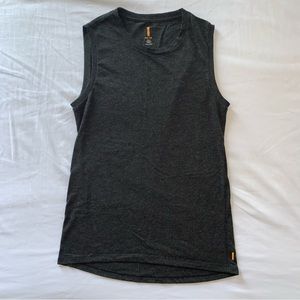 Lucy women’s basic tank top